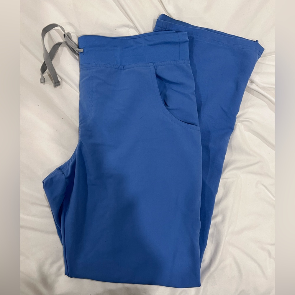 Figs Kade cargo scrub pants in blue